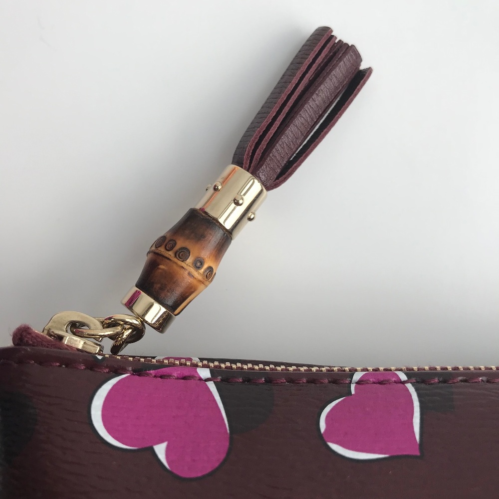 Gucci Hearts Collection Clutch with Tags - Picture 2 of 8
